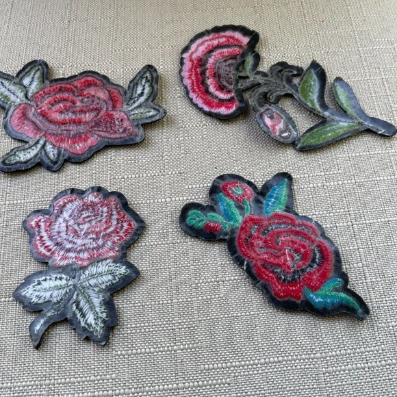 Lot of 4 Patches Embroidery Flower Iron On Patches for Jackets Jeans Craft Art - Picture 8 of 9